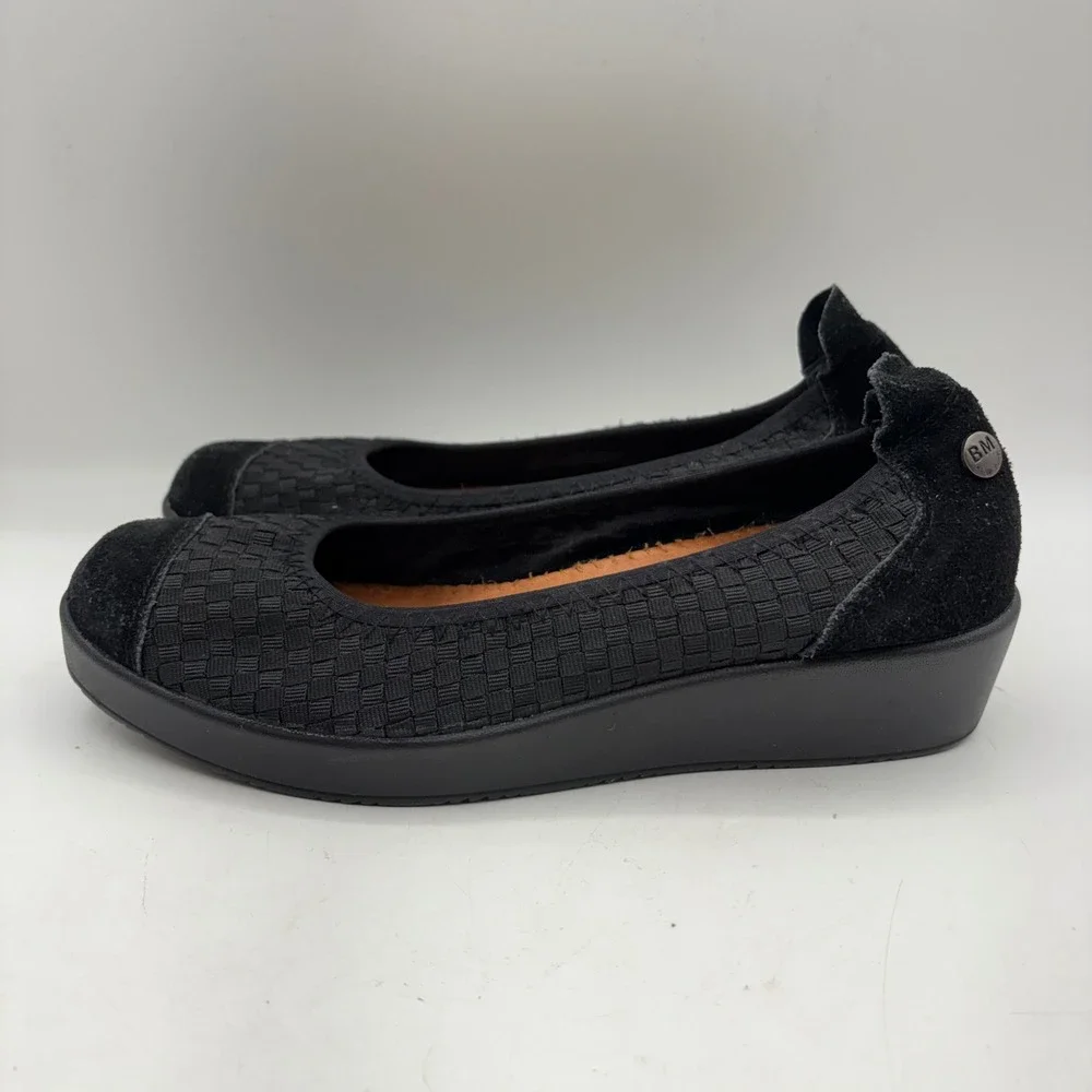 Bernie Mev Black Woven Wedge ‎ Suede Accent Slip On Shoes Womens Size 8